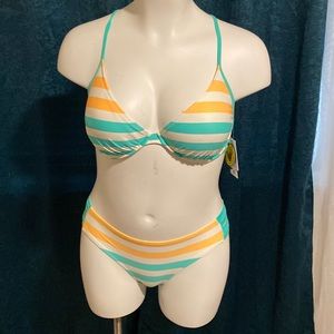 NWT Body Glove Bikini Top is an F cup, Bottoms sz Large